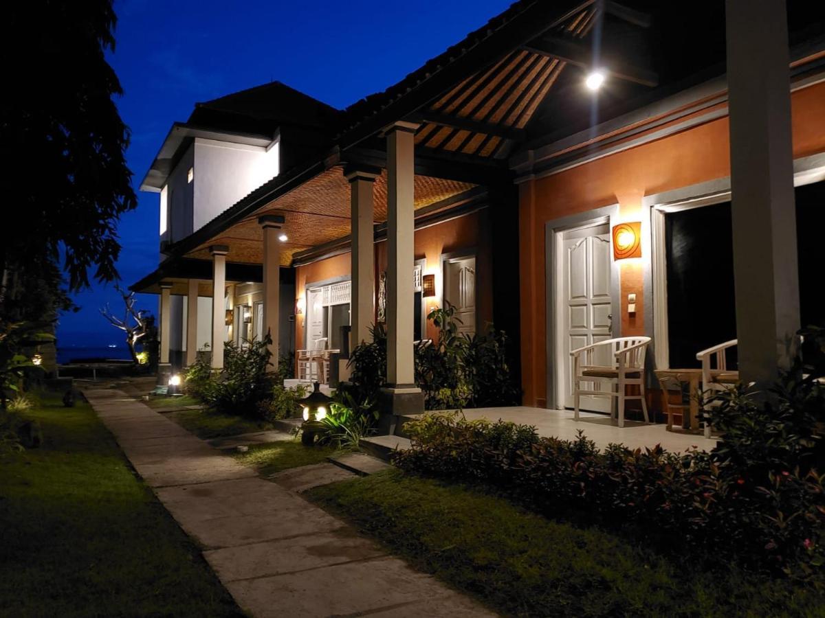 Utama Villas Beach Front Candidasa Buitenkant foto