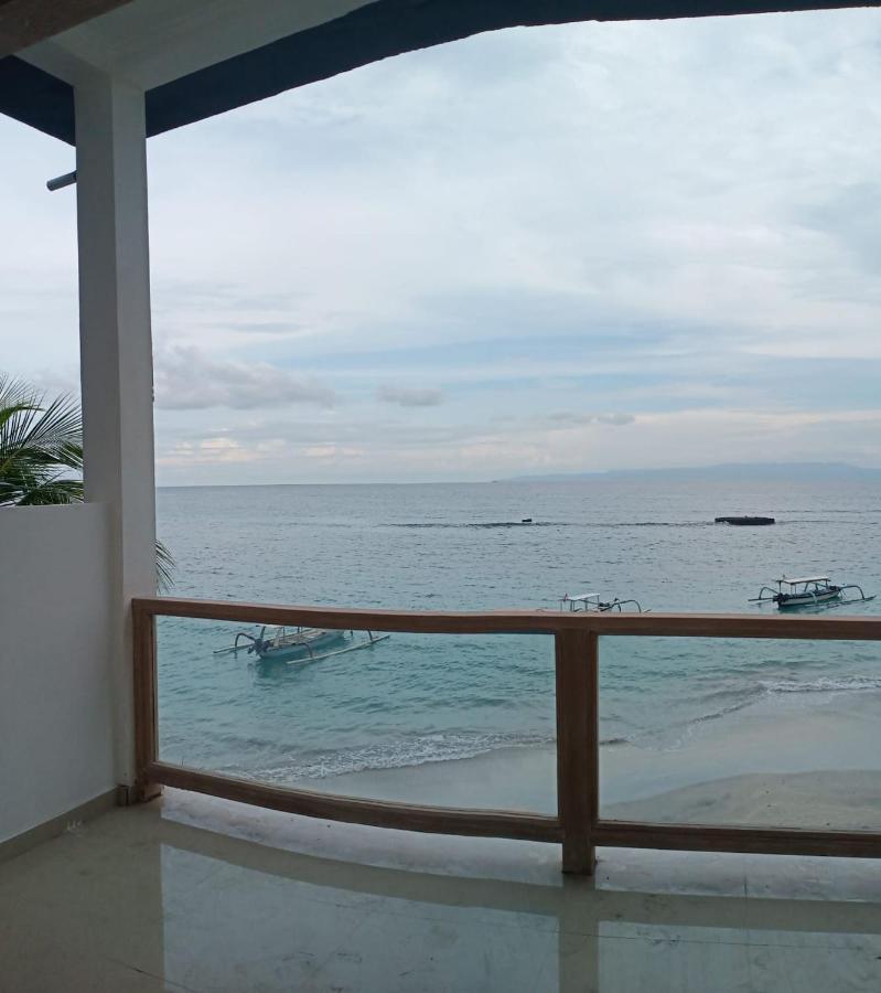 Utama Villas Beach Front Candidasa Buitenkant foto
