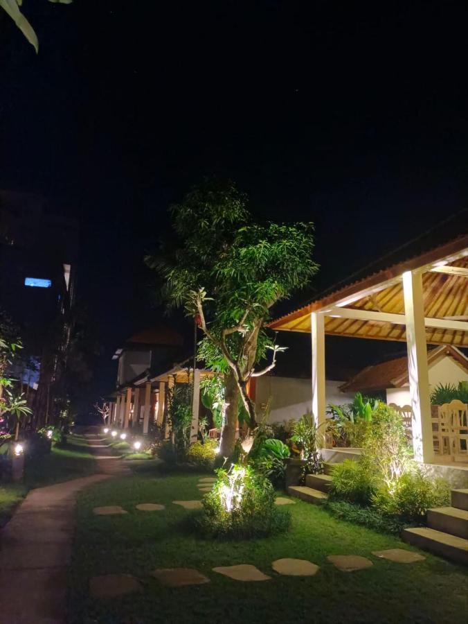 Utama Villas Beach Front Candidasa Buitenkant foto