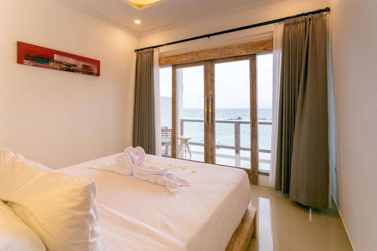 Utama Villas Beach Front Candidasa Buitenkant foto