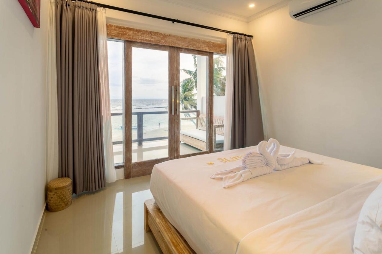 Utama Villas Beach Front Candidasa Buitenkant foto