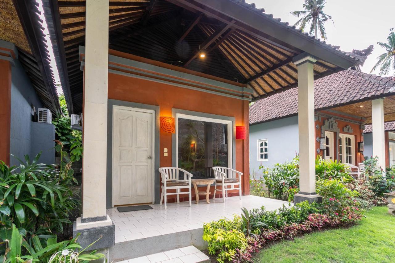 Utama Villas Beach Front Candidasa Buitenkant foto